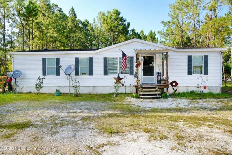 3 bedroom Single Family Residence at 222 Plumosa Drive, Whispering Pines, Georgetown — photo 1