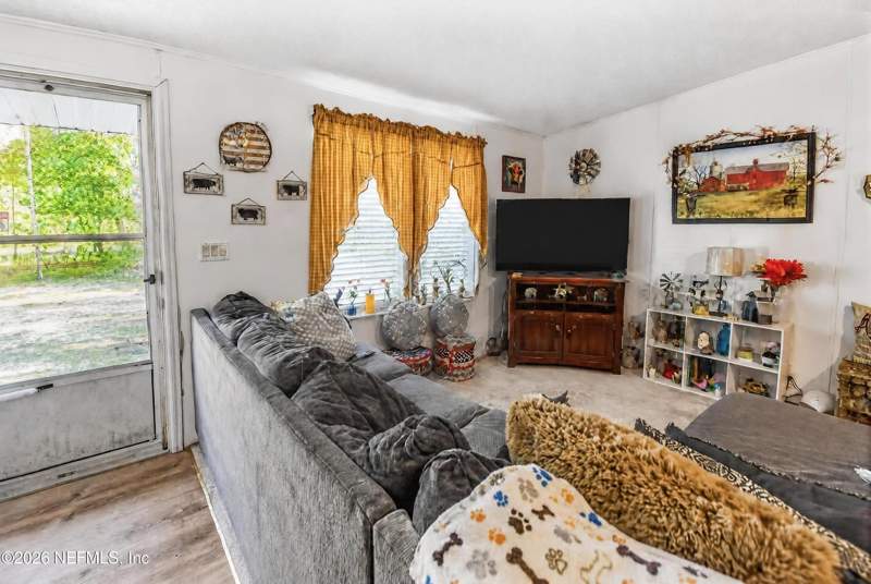 3 bedroom Single Family Residence at 222 Plumosa Drive, Whispering Pines, Georgetown — photo 3