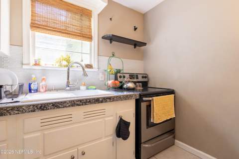 1207 Glen Laura Road, Jacksonville FL - photo 21 of 46