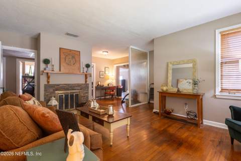 1207 Glen Laura Road, Jacksonville FL - photo 11 of 46