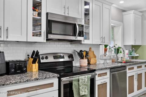 1212 Crestfield Road, Jacksonville FL - photo 13 of 60