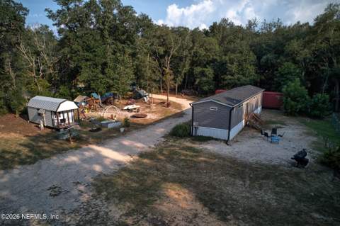 117 Gas Easement Road, Interlachen FL - photo 9 of 52