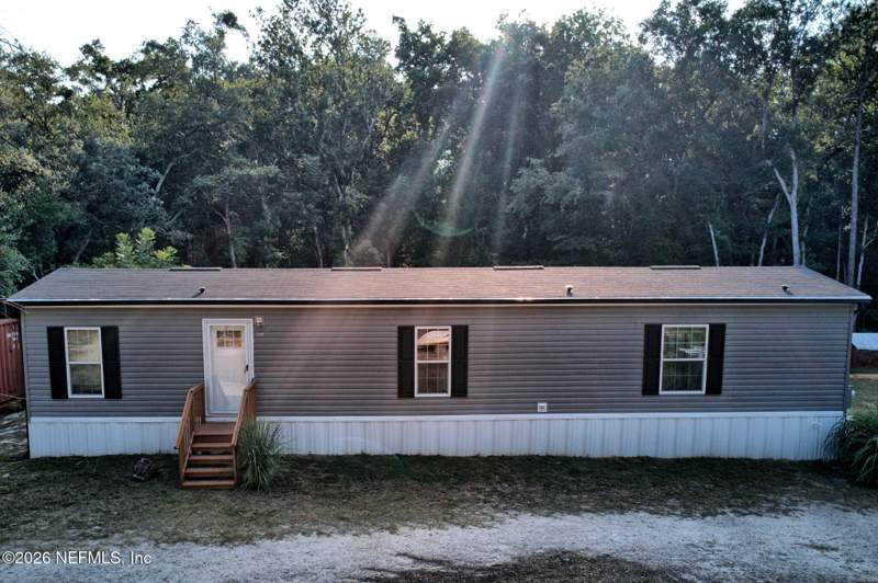 2 bedroom Mobile Home at 117 Gas Easement Road, Interlachen Estate, Interlachen — photo 4