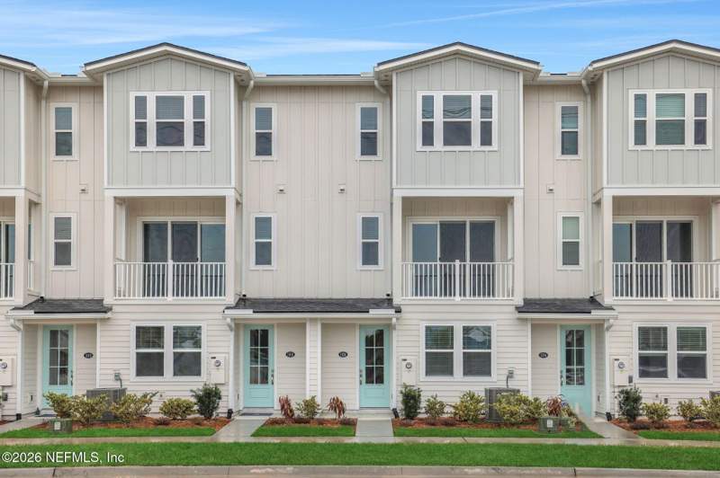 4 bedroom Townhouse at 6 N Beach Way, North Beach, Jacksonville Beach — photo 5