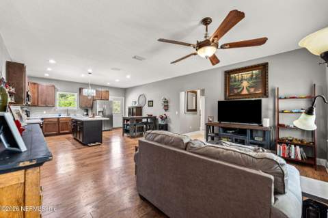 236 S 7th Street, Macclenny FL - photo 8 of 24
