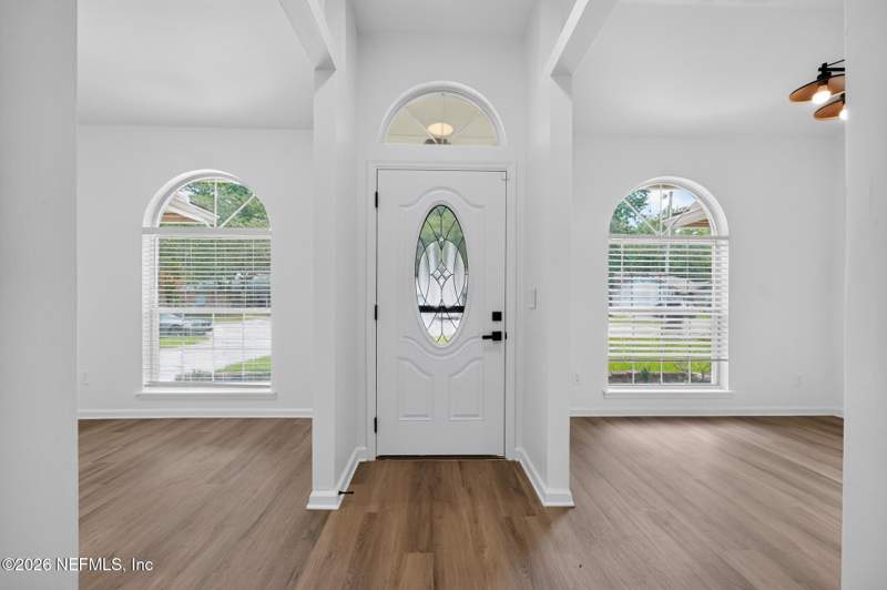 4 bedroom Single Family Residence at 558 Charles Pinckney Street, Heritage Hills, Orange Park — photo 2