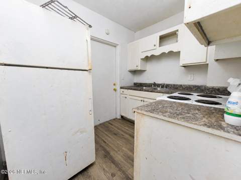 3232 Dignan Street, Jacksonville FL - photo 6 of 21