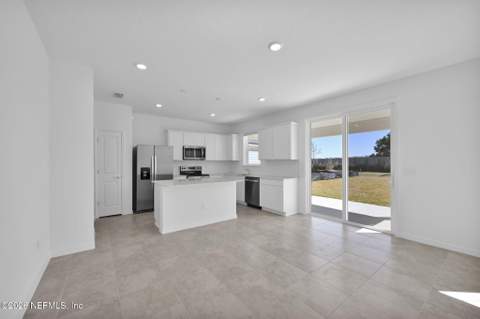 3473 Americana Drive, Green Cove Springs FL - photo 8 of 27