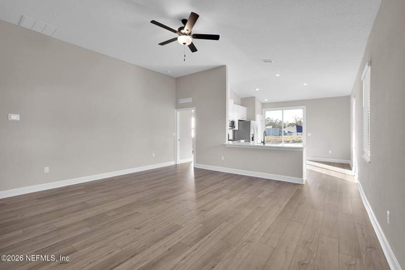 3 bedroom Single Family Residence at 7696 Recon Drive, Jacksonville, Jacksonville — photo 4
