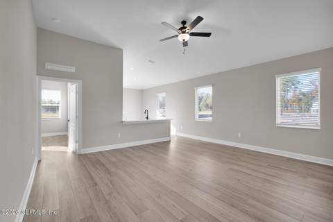 7696 Recon Drive, Jacksonville FL - photo 6 of 20