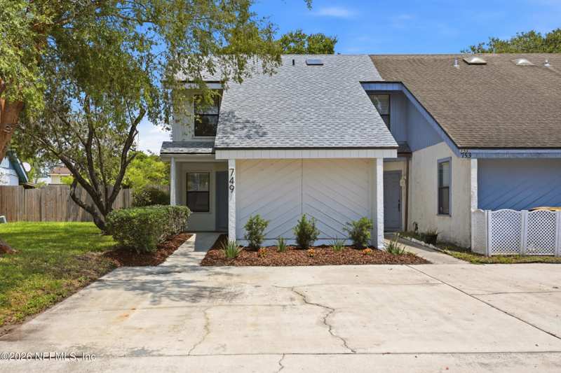 3 bedroom Townhouse at 749 Century 21 Drive, Century Point, Jacksonville — photo 1