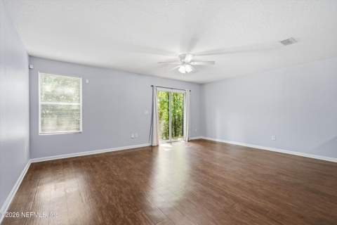 7145 Timmerman Lane, Jacksonville FL - photo 9 of 38