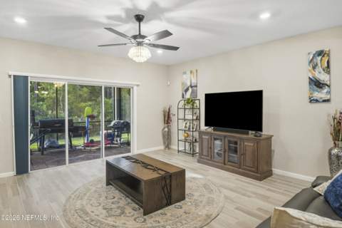 9906 Pavnes Creek Drive, Jacksonville FL - photo 11 of 38