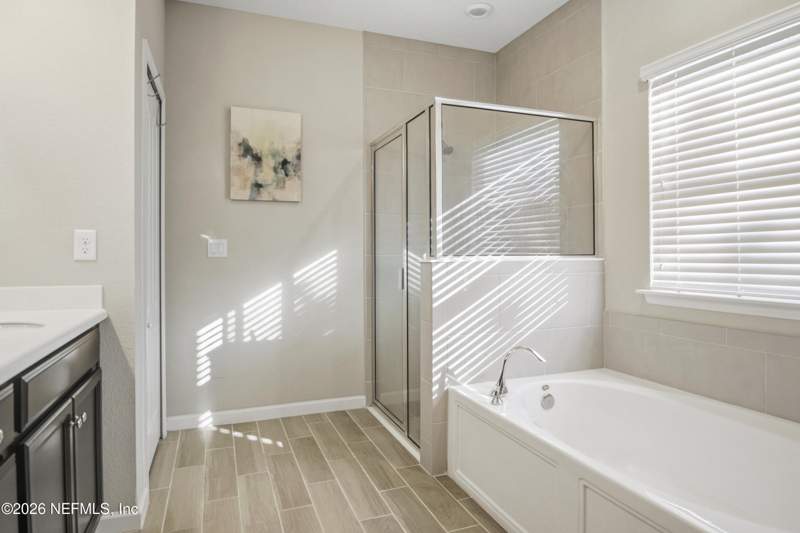 4 bedroom Single Family Residence at 9906 Pavnes Creek Drive, Longleaf, Jacksonville — photo 4