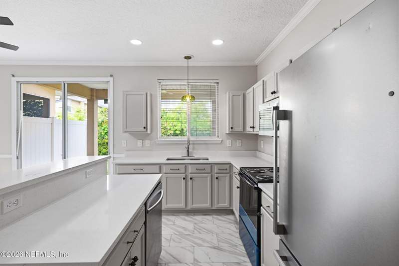 2 bedroom Townhouse at 2346 RED MOON Drive, Southside, Jacksonville — photo 2