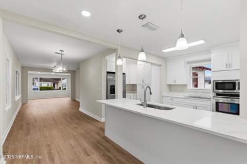 4817 Manchester Road, Jacksonville FL - photo 12 of 28