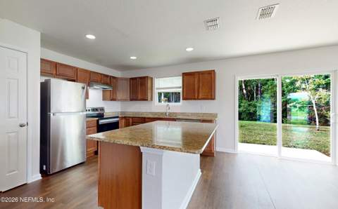 7118 Plymouth Grove Court, Jacksonville FL - photo 10 of 39