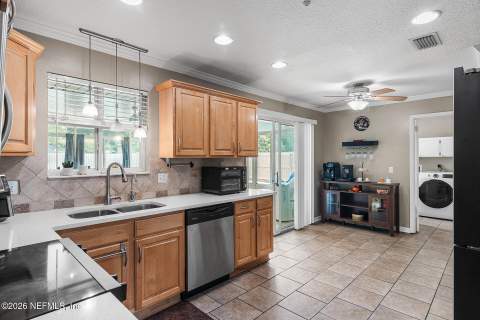 12533 Remler Drive, Jacksonville FL - photo 12 of 33