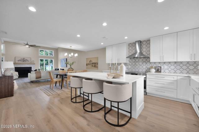 525 QUAIL POINTE Lane
