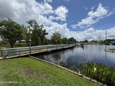 5615 San Juan Avenue #112, Jacksonville FL - photo 9 of 37