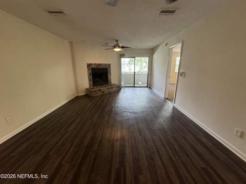 5615 San Juan Avenue #112, Jacksonville FL - photo 15 of 37
