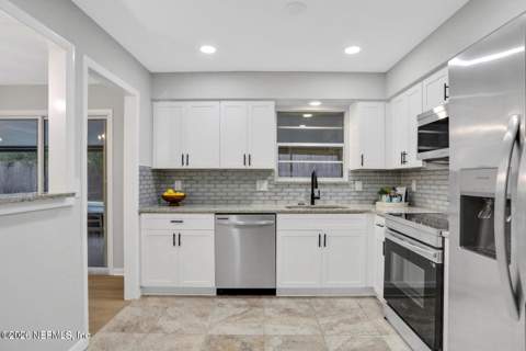 10620 HAMPTON Road, Jacksonville FL - photo 13 of 43