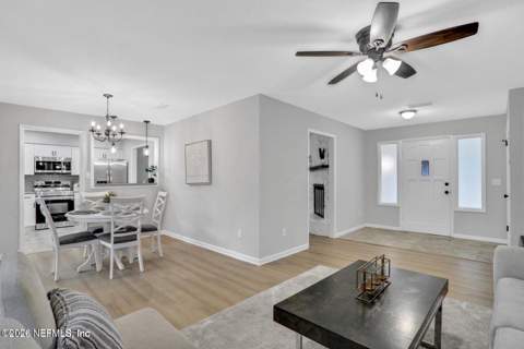10620 HAMPTON Road, Jacksonville FL - photo 9 of 43