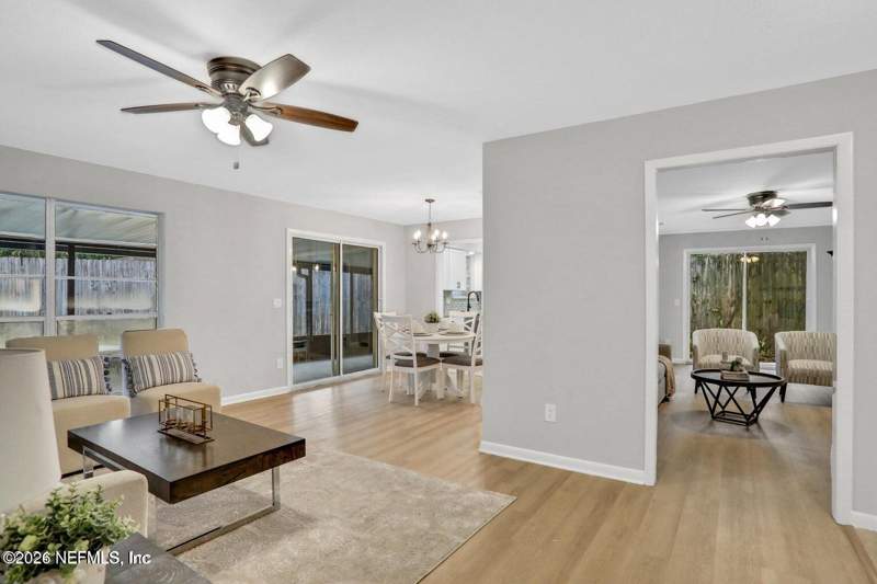 4 bedroom Single Family Residence at 10620 HAMPTON Road, Southwood, Jacksonville — photo 5