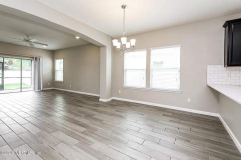 9967 Pavnes Creek Drive, Jacksonville FL - photo 6 of 21