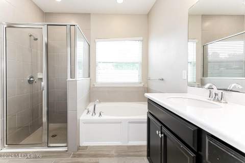 9967 Pavnes Creek Drive, Jacksonville FL - photo 14 of 21