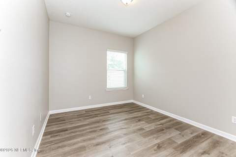 9967 Pavnes Creek Drive, Jacksonville FL - photo 15 of 21