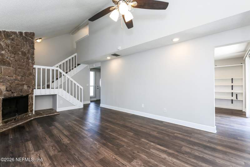 3 bedroom Single Family Residence at 2437 Oakview Drive, Summer Trees, Jacksonville — photo 4