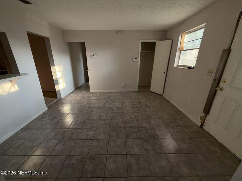 3 bedroom Single Family Residence at 6880 TINKERBELL Lane, Cedar Hills Estates, Jacksonville — photo 4