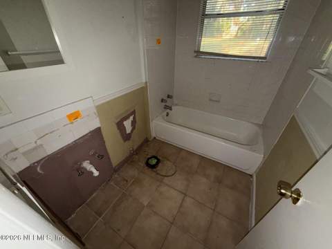 6880 Tinkerbell Lane, Jacksonville FL - photo 10 of 11