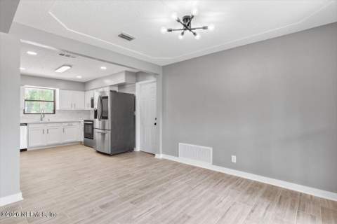 1720 Bay Circle, Orange Park FL - photo 18 of 45