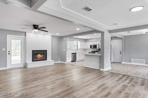 1720 Bay Circle, Orange Park FL - photo 14 of 45