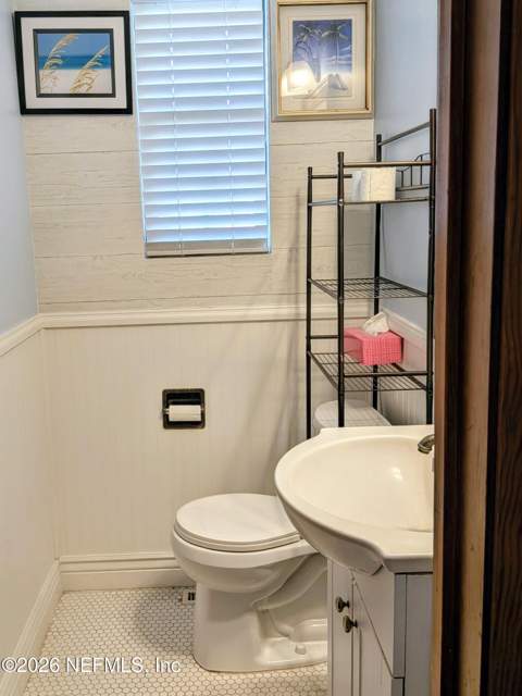 2410 Cedar Shores Circle, Jacksonville FL - photo 14 of 56