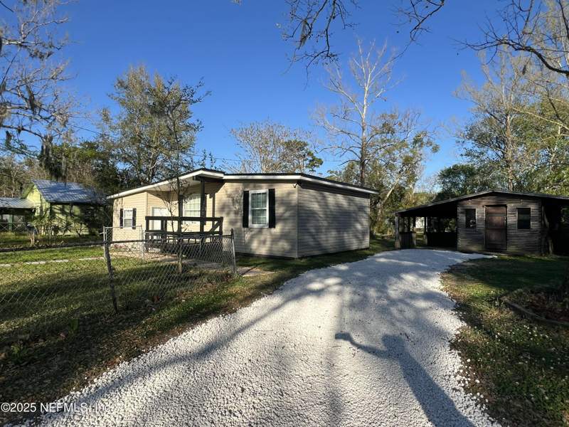 3 bedroom Single Family Residence at 13603 Lyle Road, Duval City, Jacksonville — photo 4