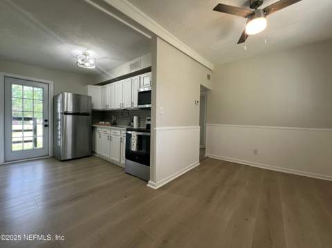 13603 Lyle Road, Jacksonville FL - photo 9 of 35