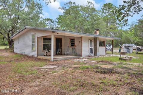 8237 Forest Hills Road, Melrose FL - photo 13 of 37