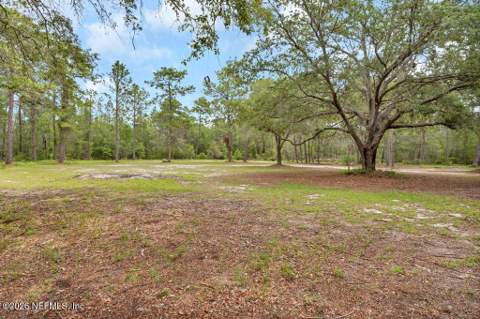 8237 Forest Hills Road, Melrose FL - photo 17 of 37