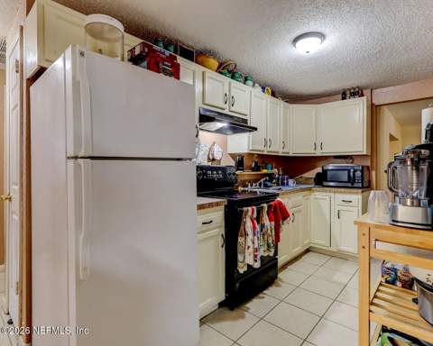 4420 Spottswood Road, Jacksonville FL - photo 7 of 27