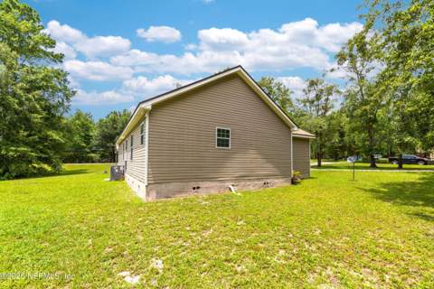 2475 Oleander Avenue, Middleburg FL - photo 10 of 27