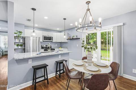 5257 ATTLEBORO Street, Jacksonville FL - photo 7 of 23