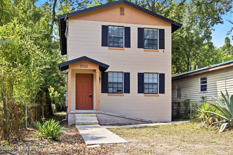 4 bedroom Single Family Residence at 2022 W 13TH Street, Trout River Bluff, Jacksonville — photo 2