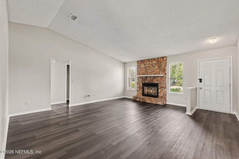 3 bedroom Single Family Residence at 7986 Shircliff Drive, Springwood, Jacksonville — photo 3