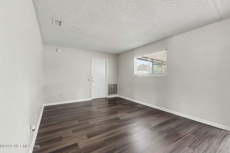 3 bedroom Single Family Residence at 7986 Shircliff Drive, Springwood, Jacksonville — photo 5