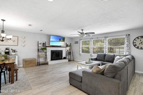 5447 SELTON Avenue, Jacksonville FL - photo 11 of 36