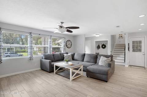 5447 SELTON Avenue, Jacksonville FL - photo 13 of 36