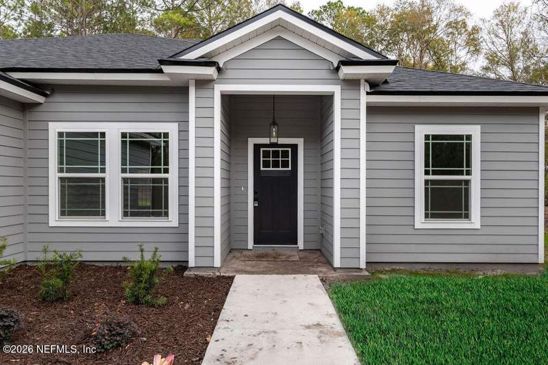 3 bedroom Single Family Residence at 67 ORCHID Avenue, Section Land, Middleburg — photo 5